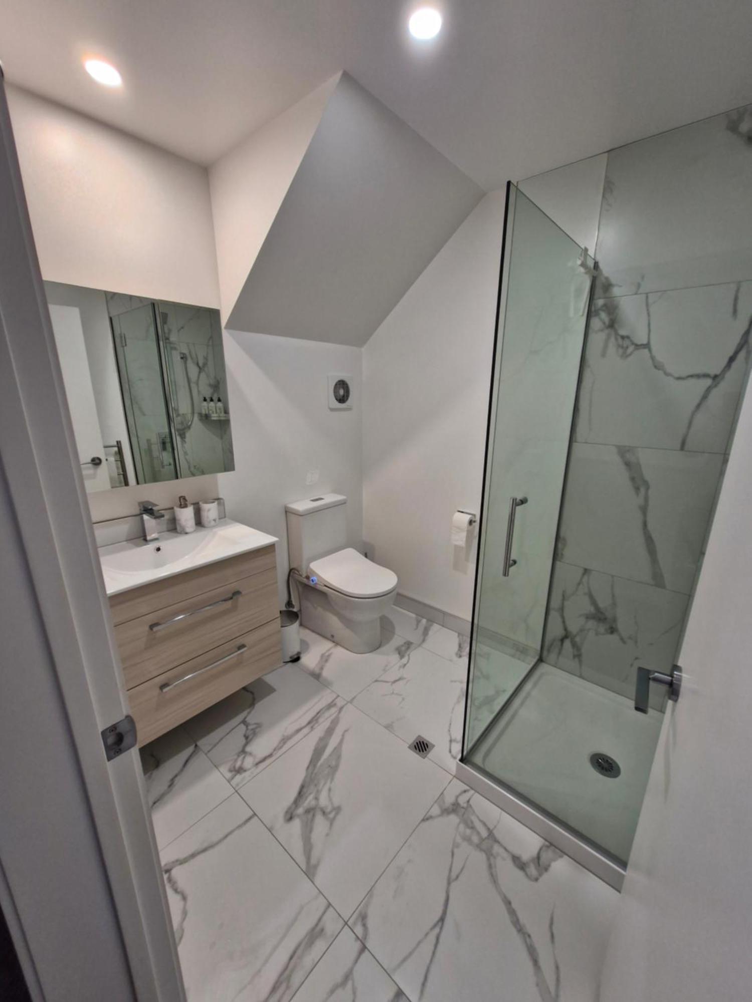 Cloud Nine Elegant Escape Awaits Appartement Christchurch Buitenkant foto